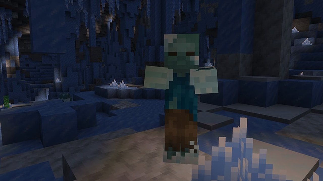 A frozen zombie in a Minecraft ice cave